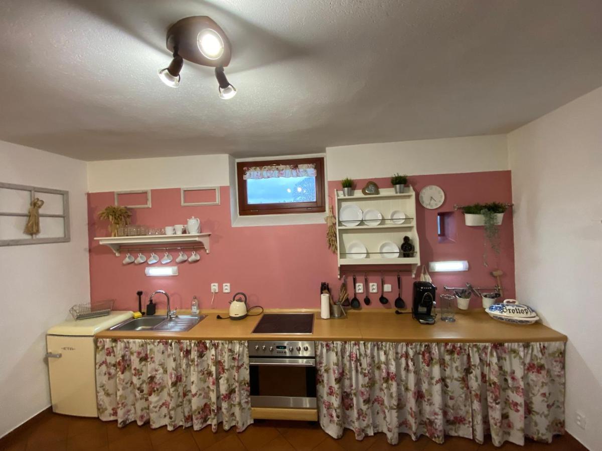 Chalupa Na Louce Salmov Mikulášovice Esterno foto